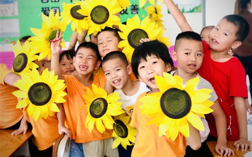 《快乐自信 ，向一年级出发》——金源城卓立小学学前班毕业季